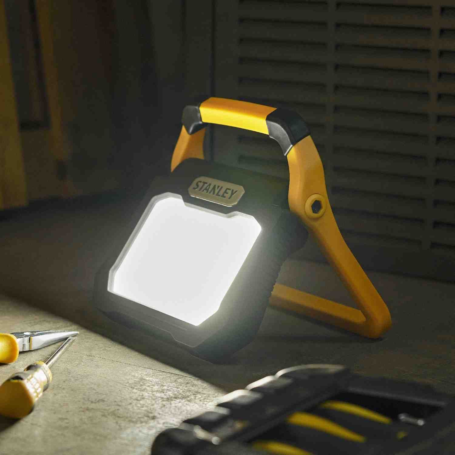 Прожектор світлодіодний STANLEY SXLS50119E