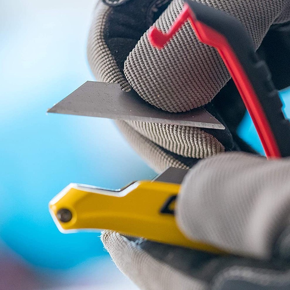 Ніж FatMax® складаний з висувним лезом для оздоблювальних робіт STANLEY 0-10-825