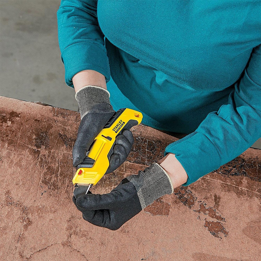 Ніж безпечний з лезом для оздоблювальних робіт STANLEY FMHT10365-0