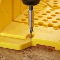 Стусло з полістиролу з ножівкою і фіксаторами STANLEY 1-20-600